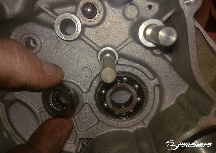 066_700
